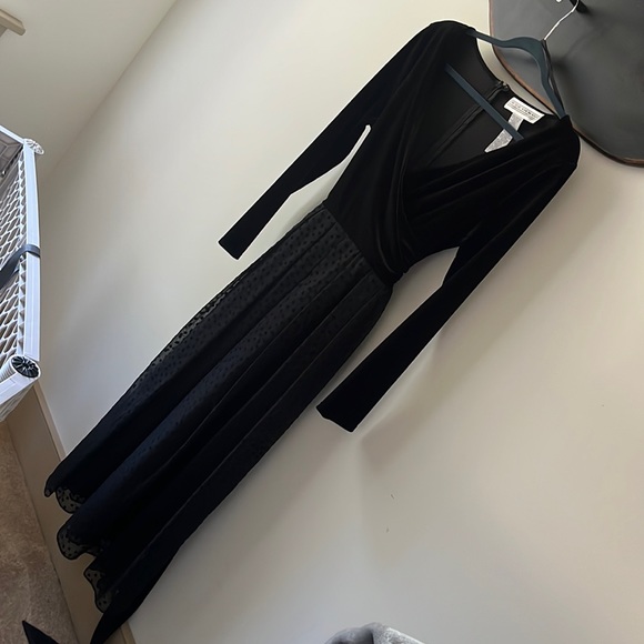Black Jessica Howard velvet dress - Picture 1 of 4